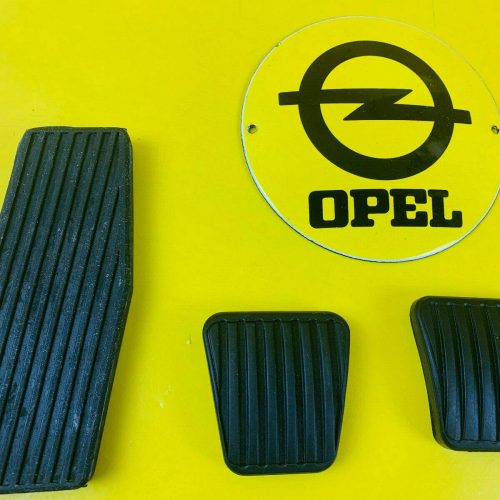 NEU Satz Pedalgummis Opel Calibra Pedalbezug Gummi Bremse Kupplung + Gaspedal