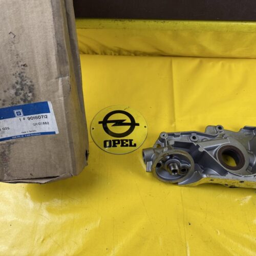 Ölpumpe Opel Ascona C Kadett E 1,6 Diesel GM 90295218 Orig. + Neu