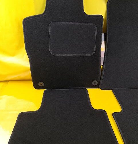 Fussmatten Satz Opel Astra L Benziner ab Baujahr 03/2022 - Teppichsatz schwarz Neu