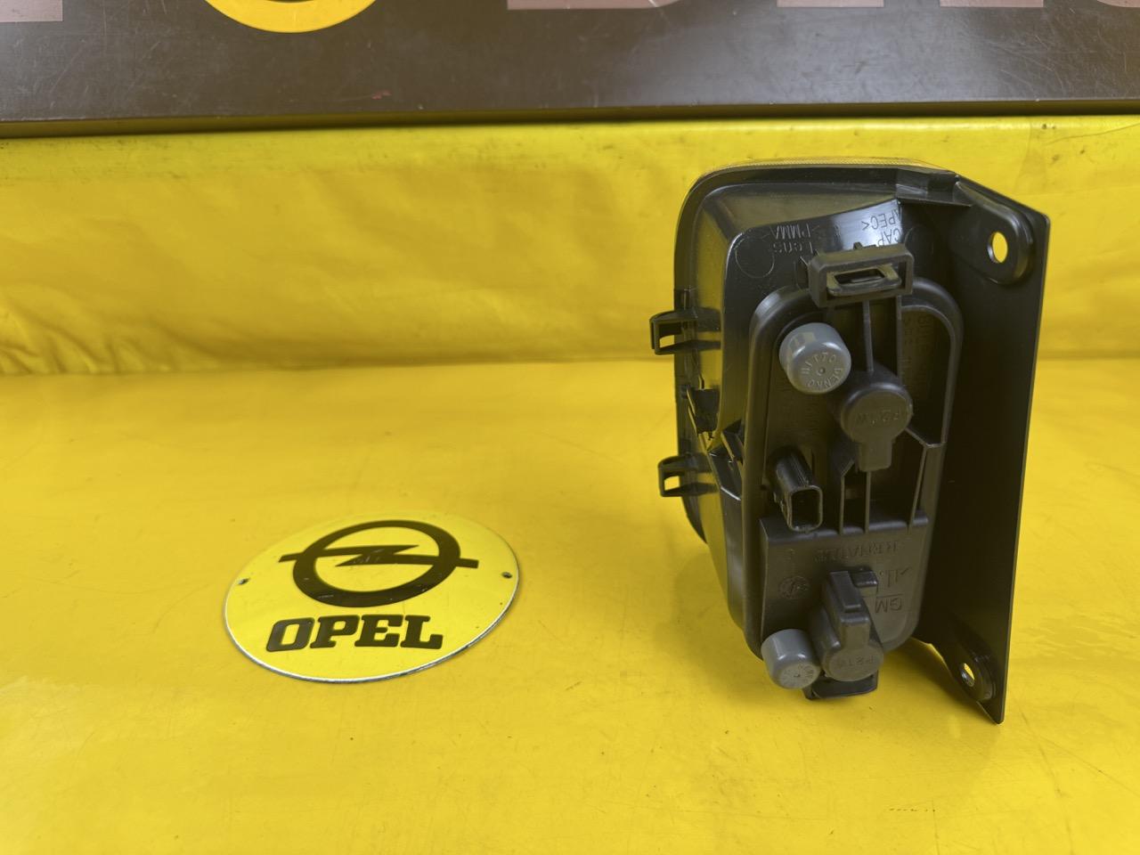 ID_135084_orig.jpg Nebelschlussleuchte links Opel Vivaro A Renault Trafic II unten Heckleuchte 93863598 Orig. + Neu