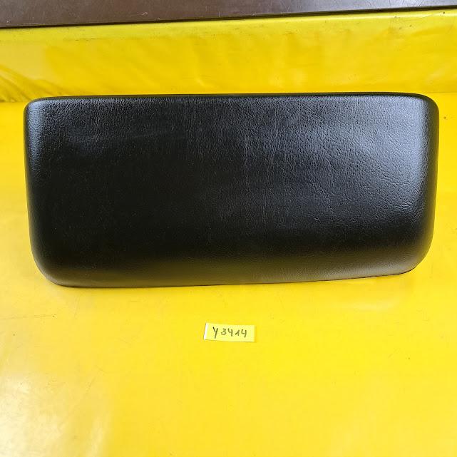 ID_136237_orig.jpg Polster Armaturenbrett Opel Manta B / Ascona B Tachoabdeckung Original