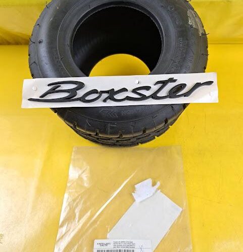 Emblem Schriftzug hinten BOXSTER Porsche Boxster 987 OE 98755923706 Original Neu