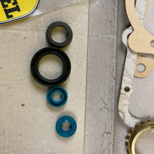 NEU + ORIGINAL Opel Rekord P2 Überholsatz Getriebe Lager Dichtungen 4-Gang