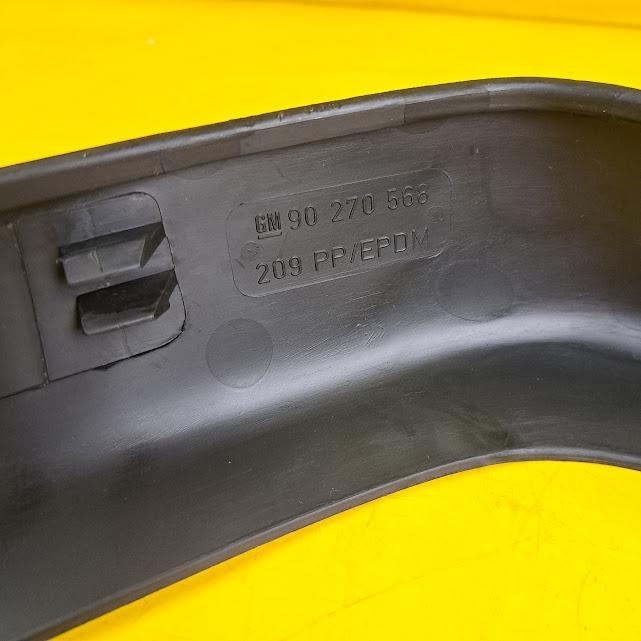 ID_137864_orig.jpg Frontspoiler Opel Ascona C ab Bj. 1987 unten links Spoileransatz GM 90254490 Original Neu