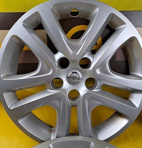 RADKAPPE SET Opel Astra K 16 Zoll Stahlfelge Nabendeckel GM 13409779 gebraucht