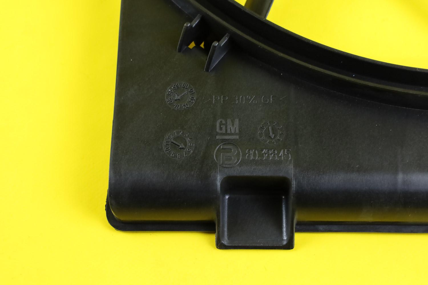 ID_111997.jpg Halterung Lüfter Gebläse Opel Corsa C Träger Lufttrichter GM 13114008 Original Neu