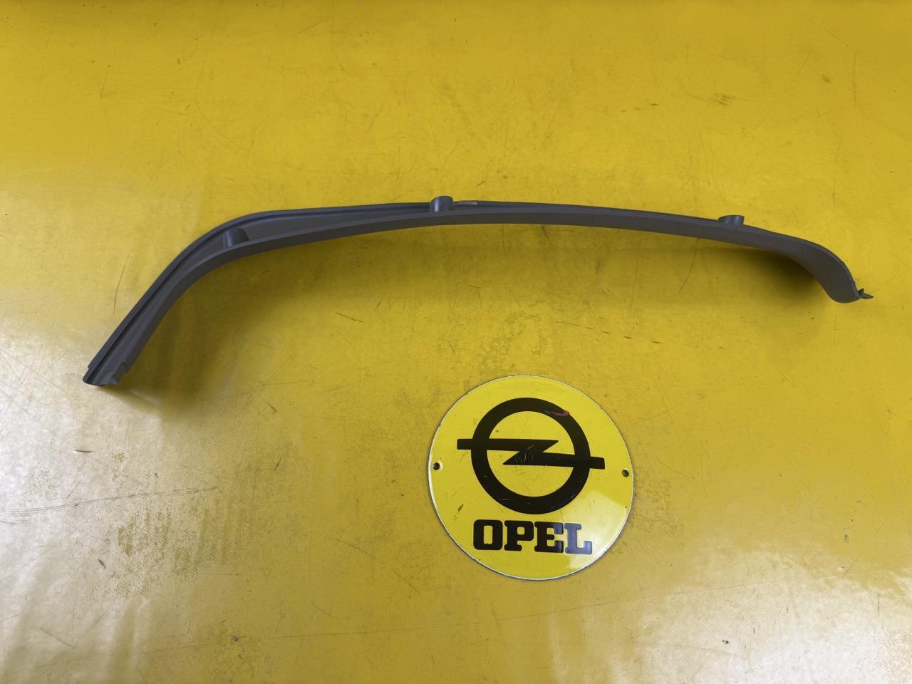 ID_141989.jpg Heckklappenblende Opel Astra F Caravan oben rechts grau GM 90328416 Orig. + Neu