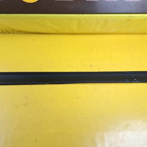 Schutzzierleiste Opel Vectra A Hintertür links schwarz GM 90262932 Original Neu